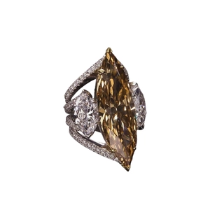 Luxe ring met gele marquise geslepen edelsteen en multi-layer pavé gezette diamantband