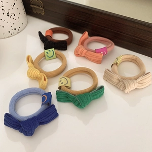 Chouchous de Style Coréen avec Nœud Papillon Élastiques en Velours Côtelé avec Étiquette Souriante Accessoires Cheveux Femme