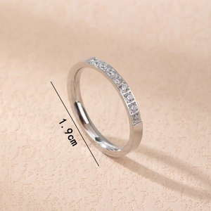 Anillo elegante de acero titanio 18K con circonitas y diámetro interior de 1,9 cm