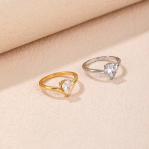 Elegant 18K gold and silver V-shaped rings with sparkling pear-cut zircon stones