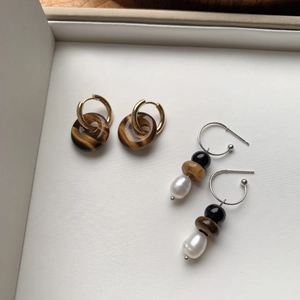 Orecchini Pendenti in Occhio di Tigre e Perle d'Acqua Dolce Retrò per Donna Fatti a Mano Geometrici Agata Nera Gioielli Boutique Regalo