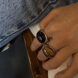 Set de anillos ovalados retro con ojo de tigre y obsidiana en acabados oro y plata