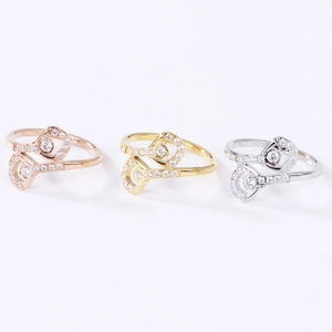 Bague Élégante en Acier Inoxydable Torsadé pour Femme Couleurs Or Or Rose Argent Avec Zircone Strass Bijoux de Mode Cadeau Bague