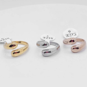 Polierte Doppel-Tropfen-Ringe offen in Gold, Silber und Roségold-Finish
