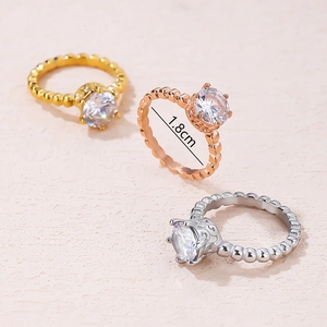 Three-color twisted rings with 1.8cm diameter and six-claw cubic zirconia set
