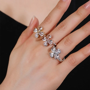 Elegante Anello in Acciaio Inossidabile a Fiore Donna Zirconia Farfalla Strass Regolabile Gioielli per Matrimonio Festa