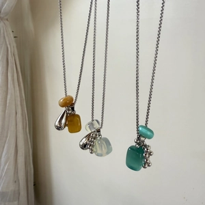Natural stone beaded grape pendant necklaces in titanium steel for long sweaters