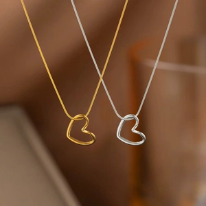 Minimalistisches Edelstahl Hohlherz Anhänger Halskette Ohrring Set Gold Silber Plattierte Schlangenkette Schmuck Für Damen