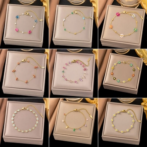 Pulsera de Acero Inoxidable Chapado en Oro para Mujer Pulsera Ajustable de Cuentas de Piedra Natural Flor Margarita Corazón