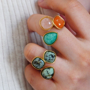 Bagues de luxe en titane plaqué or 14K avec pierres naturelles colorées en forme de goutte