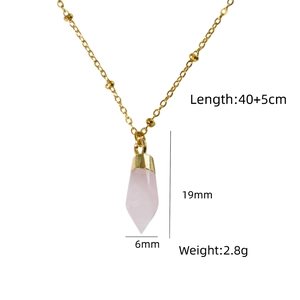 Detail showing the 40+5cm adjustable gold chain and pink quartz pillar pendant dimensions