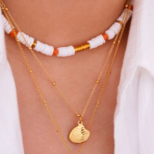 Mehrlagige 14K Gold Edelstahl Halskette mit Muschelanhänger und bunten Perlen