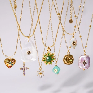 304 Stainless Steel Pendant Necklace For Women French Luxury Gold Plated Artificial Baroque Pearl Shell Zirconia Heart Cross Star Jewelry