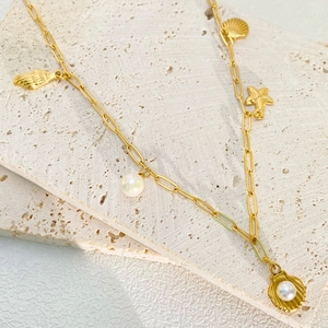 Elegant 18k gold plated stainless steel necklace with ocean shell and pearl pendants