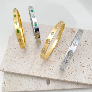 Vintage Emerald White Zirconia Clover Bangle For Women Titanium Steel Gold Silver Plated Marquise Shape Bracelet Jewelry