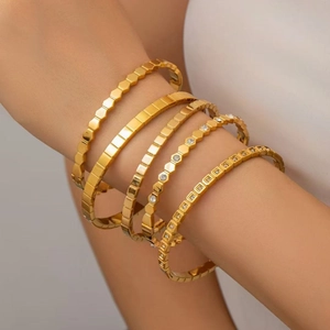 Luxury Titanium Steel Bangle For Women 18K Gold Plated Honeycomb Hexagon Bangle Zirconia Inlaid Square Ice Cube Bracelet Jewelry