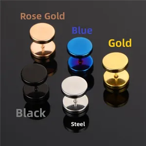 Boucles d'oreilles haltères en acier inoxydable en cinq couleurs métalliques sur noir