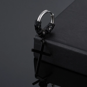 Boucles d'oreilles créoles rétro en acier avec pendentif croix noire et motif dragon