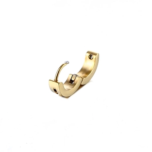 Boucles d'oreilles huggie en acier inoxydable doré avec diamants en position ouverte