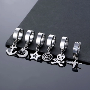 Pendientes de Clip Punk de Acero Inoxidable para Hombre Mujer sin Perforación Pendientes Falsos con Dije de Calavera Estrella Ancla ECG