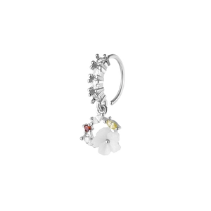 Anneau de nez argenté avec zircons colorés et pendentif fleur blanche élégant