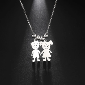 Collana con ciondolo a cartone animato per ragazzi e ragazze con perle e catena fine