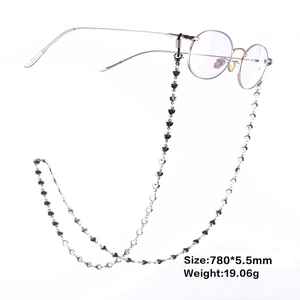 Chaîne de lunettes en maillons de cœur argentés pour lunettes de soleil et masques de mode
