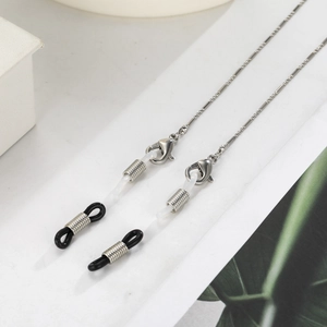 Chaîne minimaliste en cuivre avec boucles en silicone pour lunettes et masques