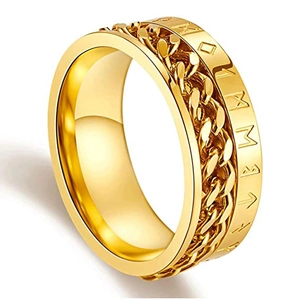 Vue détaillée bague rotative dorée avec chaîne et runes nordiques gravées dessus