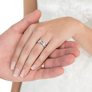 2mm Stainless steel stacked wedding ring set for women with frosted finish detail