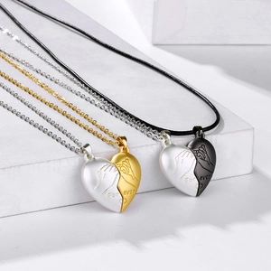 Magnetic heart couple necklaces with pinky swear pattern and forever engraving