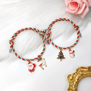 Pulseras Trenzadas de Navidad Aleación Esmalte Papá Noel Reno Árbol de Navidad Dijes Conexión Magnética Ajustable Joyería Festiva para Parejas Amigos
