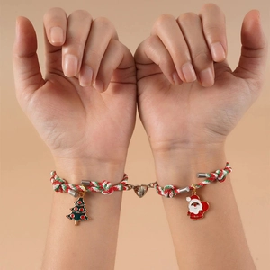 Pulseras navideñas magnéticas para parejas con dijes de Papá Noel y árbol de Navidad