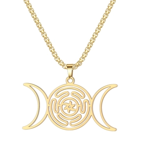 Gouden roestvrijstalen drievoudige maan Hecate wiel doolhof hanger aan een ketting