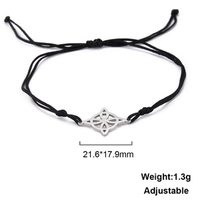 Verstellbares schwarzes Kordelarmband mit hohlem Kleeblatt-Anhänger aus Edelstahl