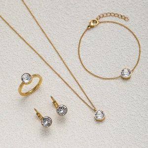 Luxuriöses Goldschmuckset mit rundem Kristallhalskette, Armband, Ohrringen und Ring