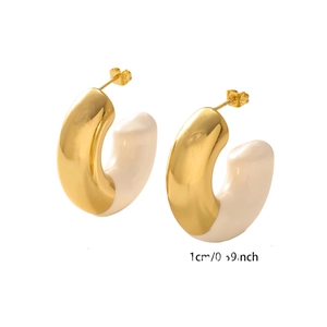 Modern C-shaped stainless steel earrings in gold and white enamel finish with 1cm width