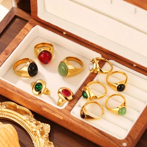 Bague en Acier Inoxydable 304 Plaqué Or Vintage Femme Avec Incrustation de Pierres Gemmes Ovales Cœur Vert Rouge Noir