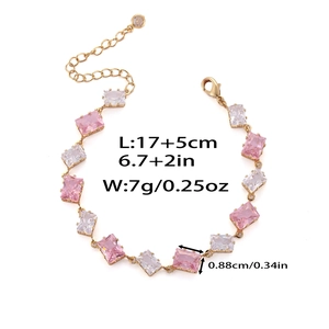 Vue détaillée du bracelet cœur de luxe avec zircon rose et dimensions indiquées 17+5cm