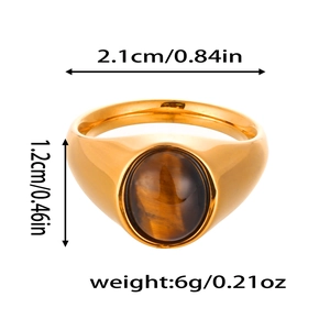 Détails d'une bague dorée en acier inoxydable avec pierre oeil de tigre et dimensions