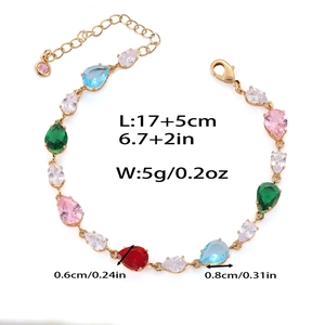 Vue détaillée du bracelet en pierres colorées montrant la longueur 17+5cm et le poids de 5g
