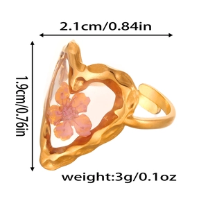 Specifiche dettagliate delle dimensioni per l'anello a cuore in acciaio placcato oro 18K