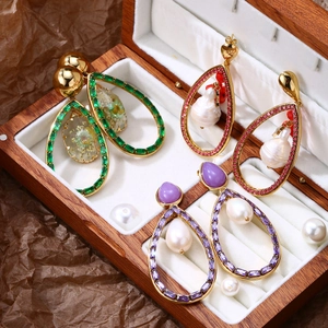 Pendientes Colgantes de Acero Inoxidable con Zirconia en Forma de Gota para Mujer Chapados en Oro Huecos con Perlas Barrocas y Flores Secas Joyería de Lujo