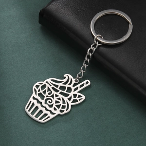 Porte-clés Cupcake Ajouré en Acier Inoxydable Charme de Sac Forme de Dessert Porte-clés Métal Cadeau Femme Accessoire Quotidien