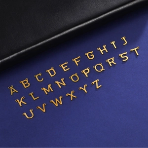 Pendentifs alphabet A-Z en acier inoxydable doré avec doubles boucles pour bijoux DIY