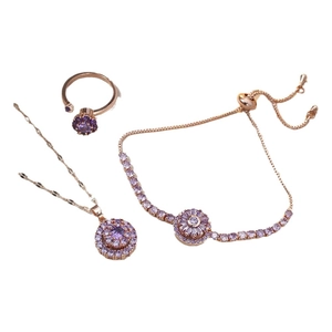 Roségouden sieradenset met paarse zirkoon ketting, ring en verstelbare armband