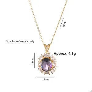Collana in acciaio al titanio dorato con ciondolo a fiore in zirconia viola 18x15mm