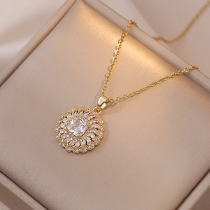 Sunflower Pendant Necklace Titanium Steel Studded Zircon Square Main Stone Fashion Luxury Elegant Jewelry For Women