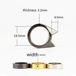 Titanium stalen kattenoor verdedigingsring set in zwart goud en zilver met maten