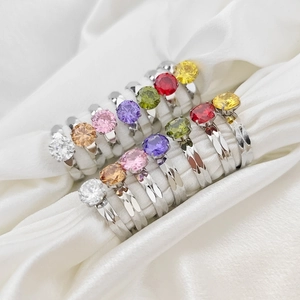 Anillo de Acero Inoxidable con Piedra de Nacimiento Zirconia Redonda de Colores Anillo Facetado Joyería Regalo de Cumpleaños
